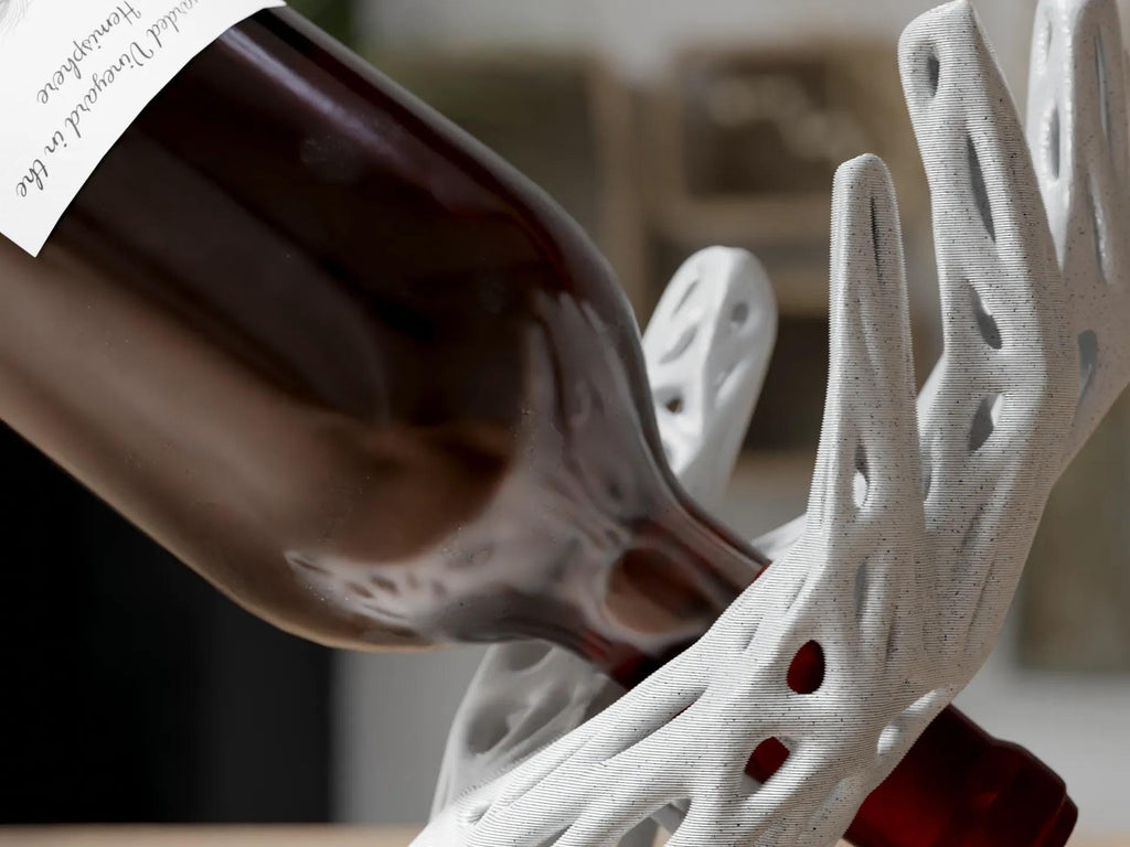 Voronoi Wine Holder – Sculptural Hand-Shaped Bottle Stand | Unique Wine Rack Gift for Wine Lovers & Home Bar Decor