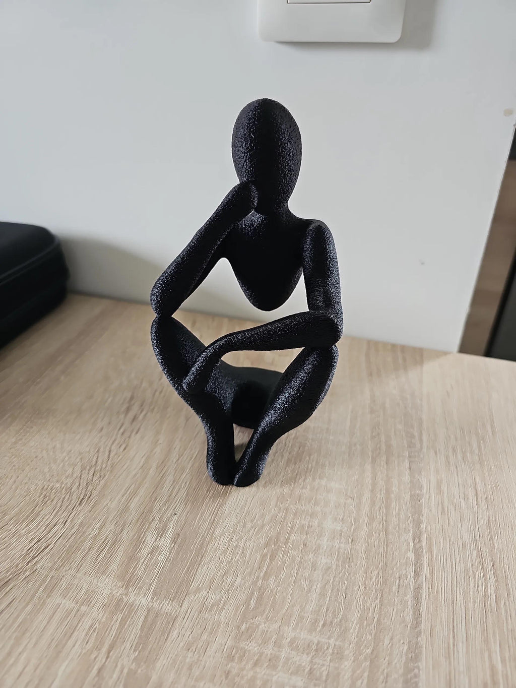 Contemplative 3D Printed Figurine – Minimalist Meditation Statue, Modern Home Decor