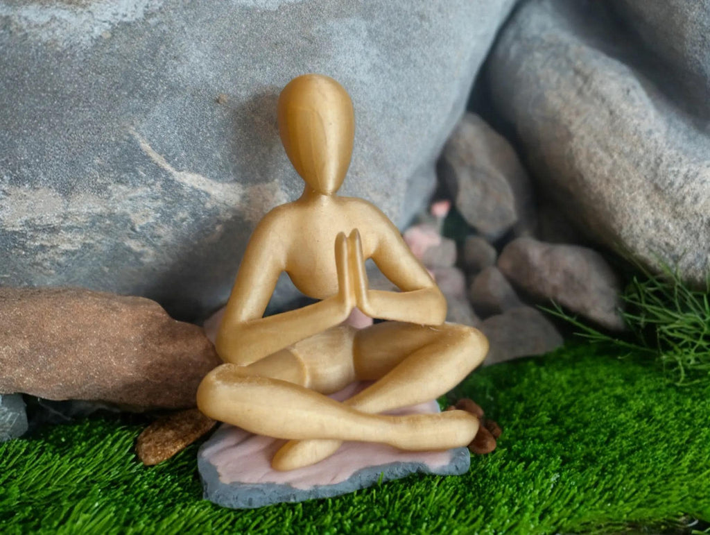 Praying Statue - Minimalist Zen Decor, Meditative Art Piece, Modern Home Accent